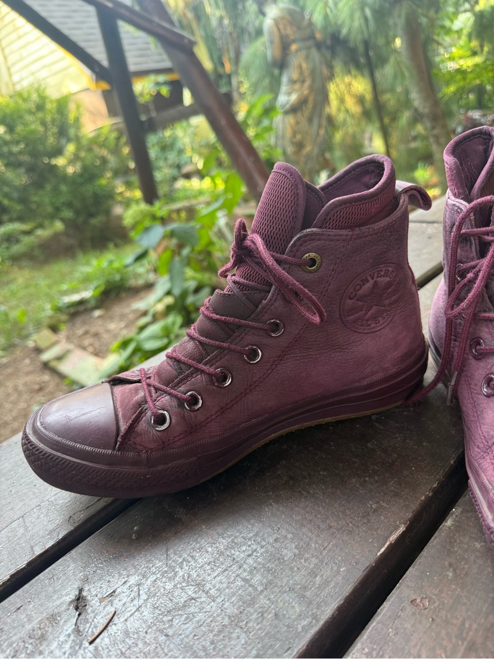 Vintage leather monochrome High Top Sneakers in Berry Plum - Picture 3 of 7